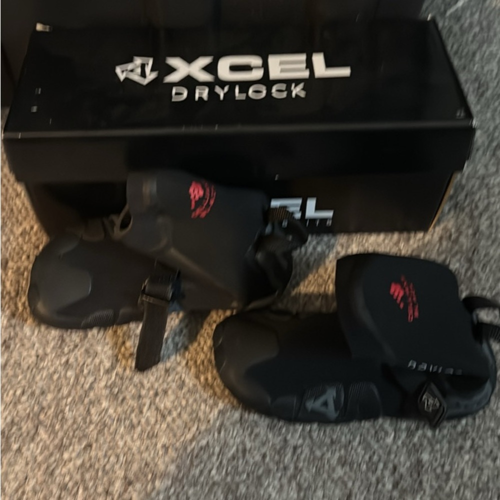 XCEL Drylock Neoprene Booties size 6